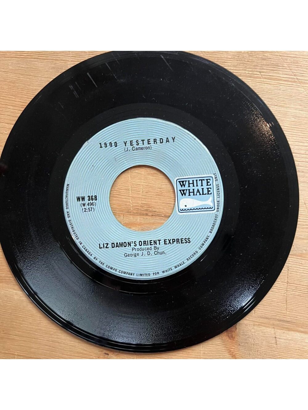 Liz Damon's Orient Express - 1900 Yesterday/You're Falling in Love 45rpm VG+ R15